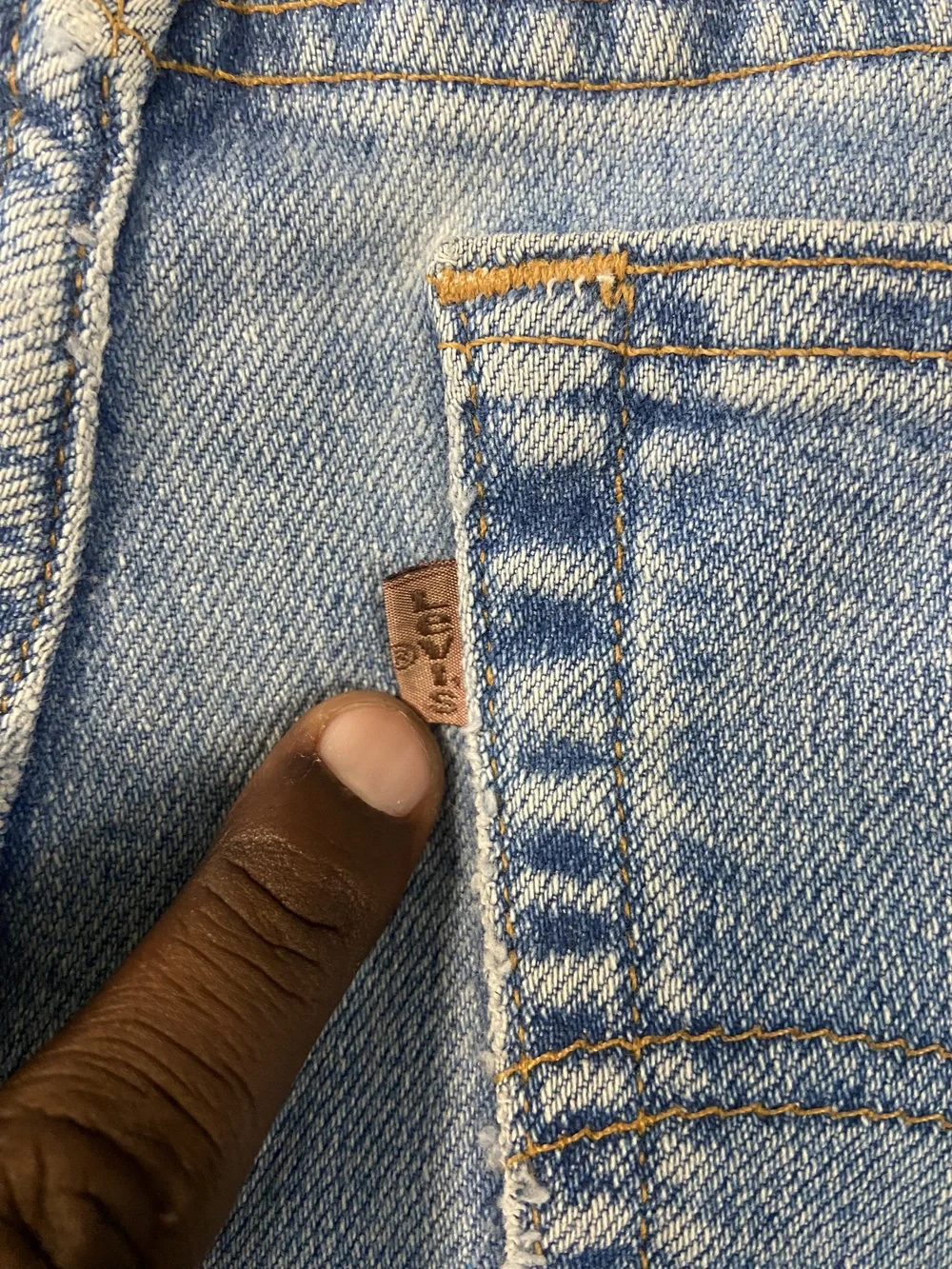 Levis 540 Jeans Mens 40x30 Flex Comfort Fit Relaxed Tapered Distressed Denim